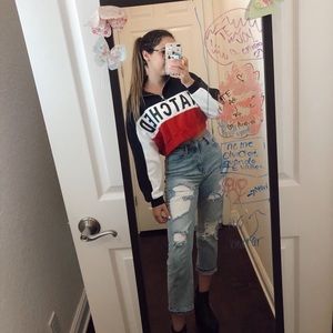 H&M “snatched” cropped sweater